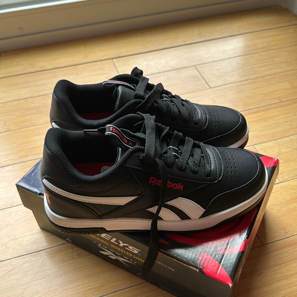 Reebok Heelys